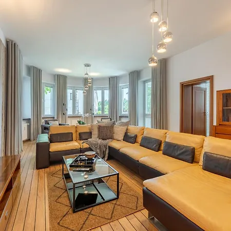 Michano Premium Апартаменти Колобжег